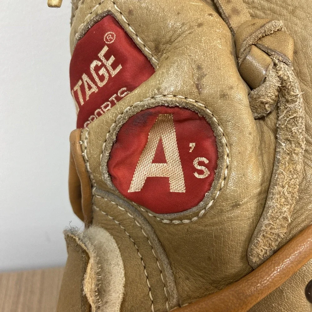 Advantage A's Baseball Catchers Mitt Glove Leather Rawhide Professional Oakland